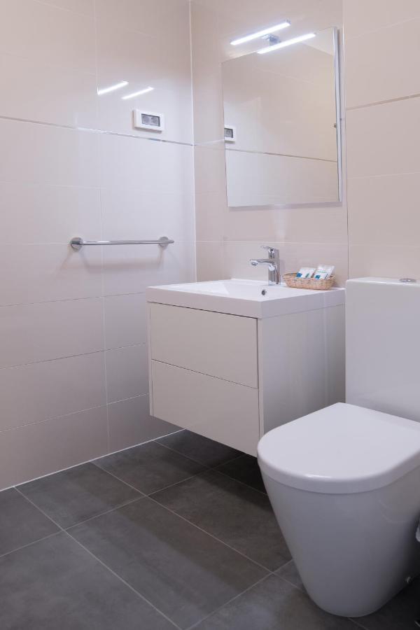 Aparthotel Punta Blu - Pool & Spa Premantura Bagian luar foto