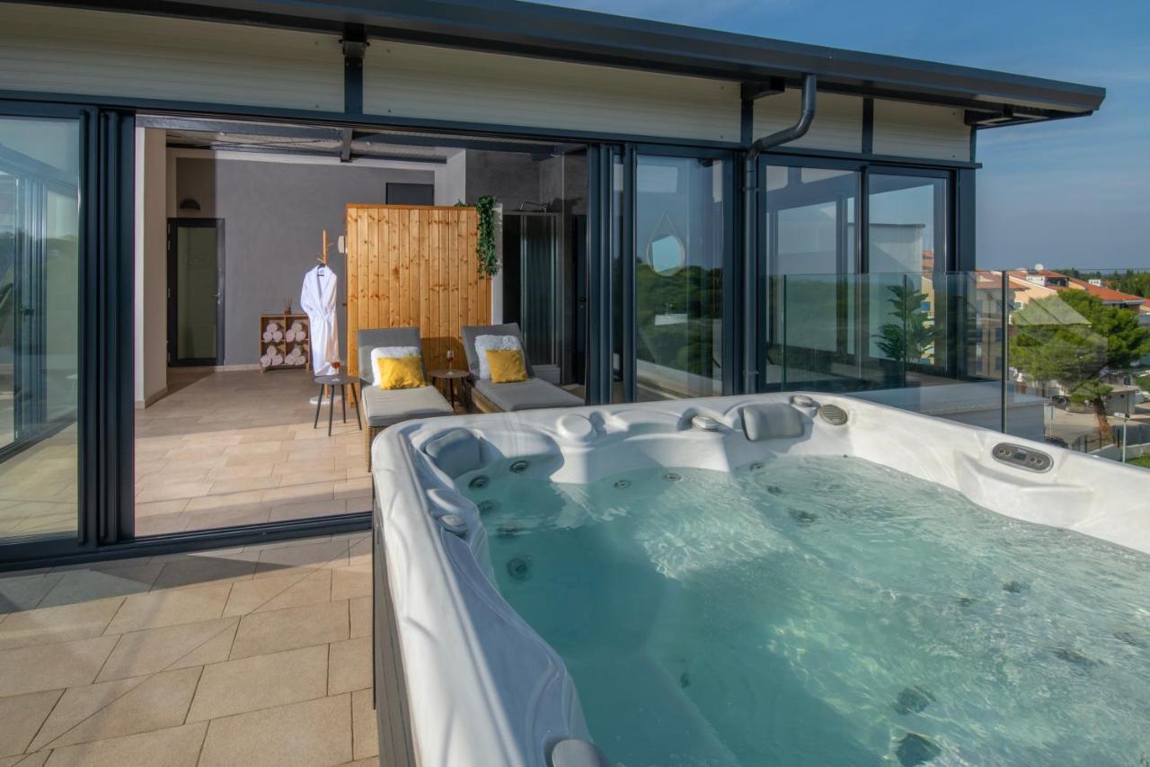 Aparthotel Punta Blu - Pool & Spa Premantura Bagian luar foto