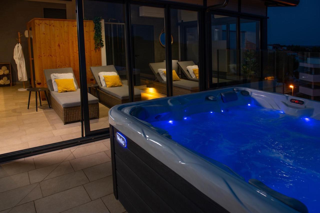 Aparthotel Punta Blu - Pool & Spa Premantura Bagian luar foto